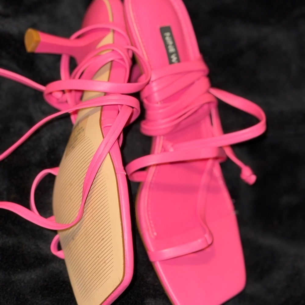Nine West Pink Sandals with Square Toe and Wraparound Laces - Picture 8 of 9